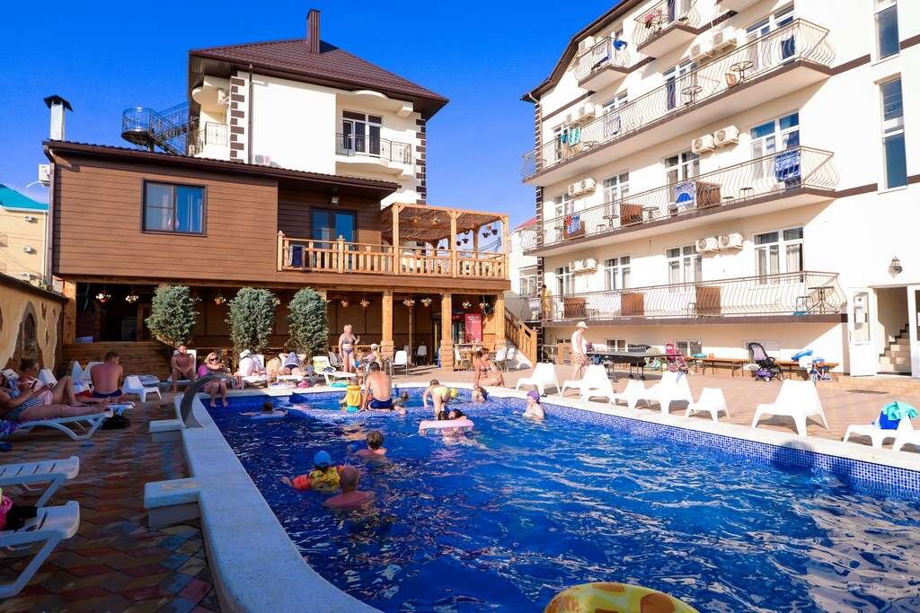 Отель «Пантелей» в Джемете