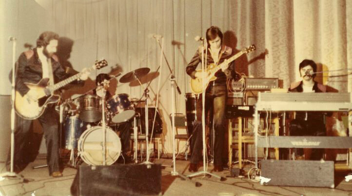 Кумир моей подруги в центре