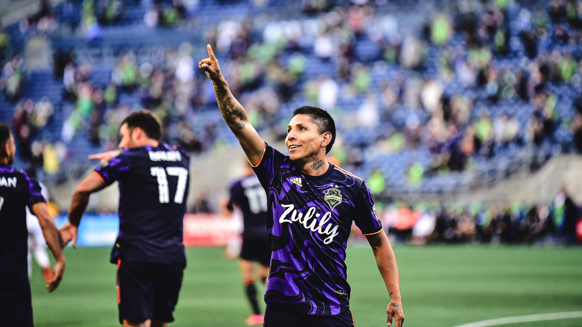 фото - ФК Сиэтл