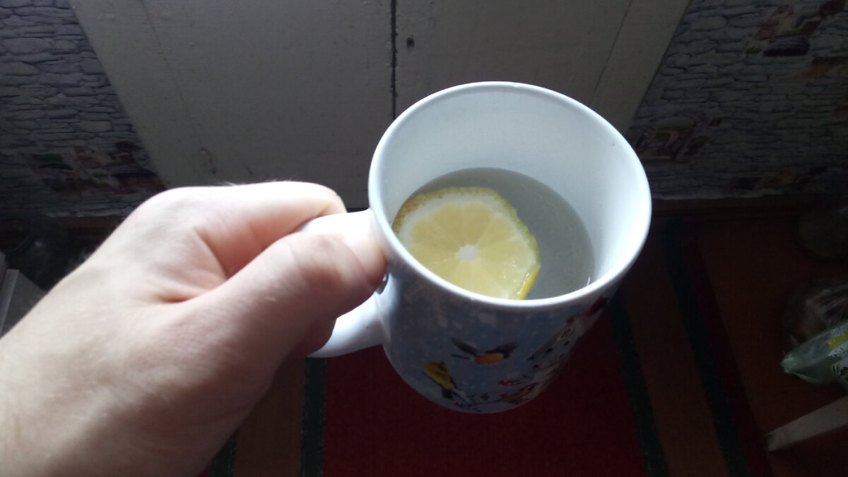 Вода с лимоном