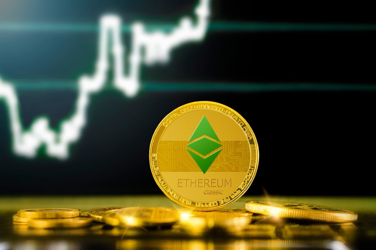 Eigen криптовалюта. Эфириум монета. Криптовалюта эфириум. Эфириум фото. Ethereum Classic.