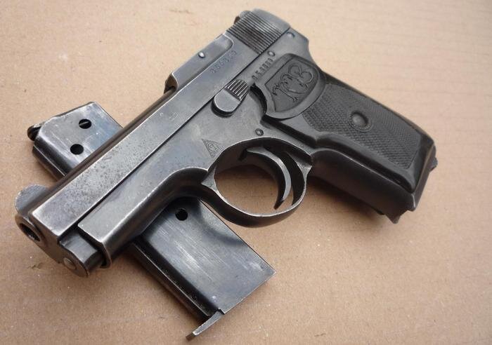 ТК: первый советский самозарядный пистолет.