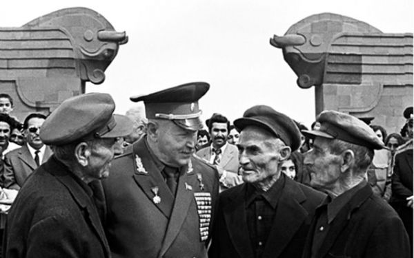 Армянский народ всегда помнил своих ветеранов! 
