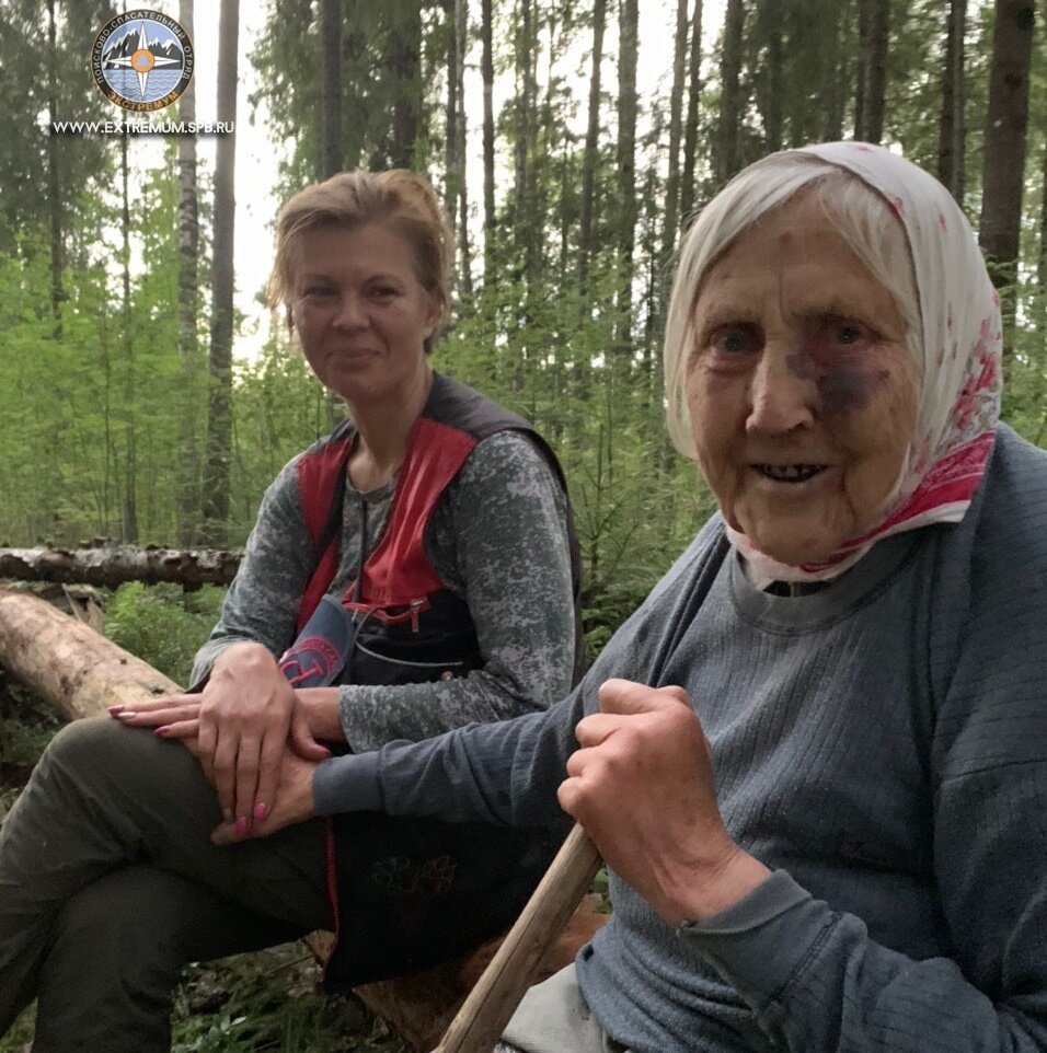 Собаки нашли в лесу глухую женщину | Спасатели Экстремум | Дзен