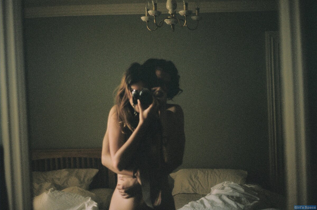 Он не прикладывал столько усилий к своей внешности с тех пор, как только вы начали встречаться. 