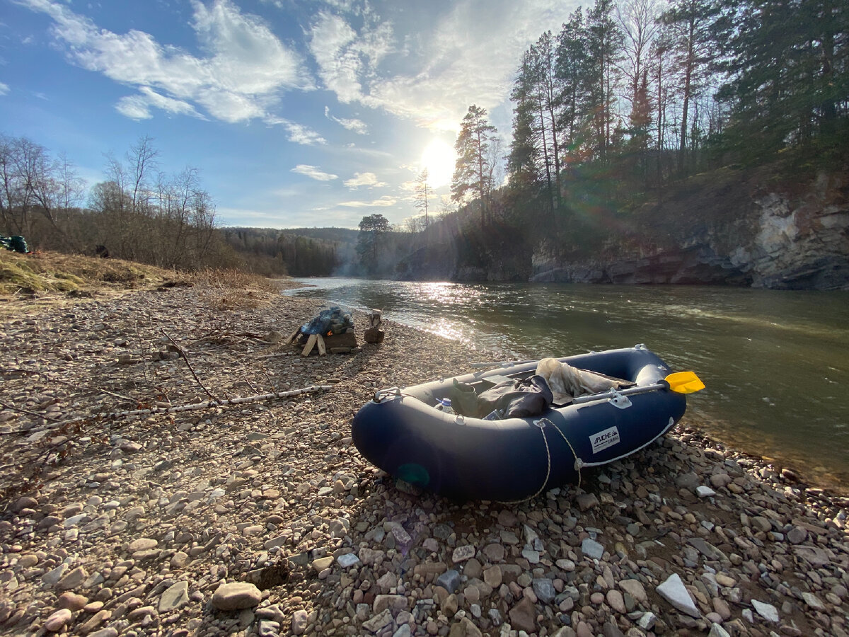 Лодка, баня, хорошая компания и отсутствие связи. Идеально!