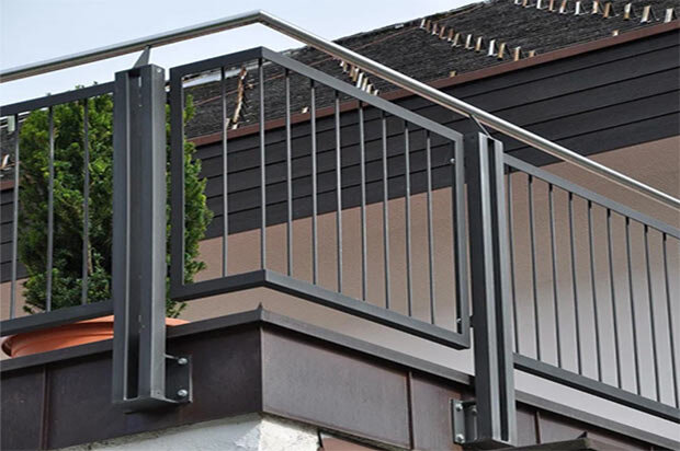 Использование металлических ограждений для балконов и терас