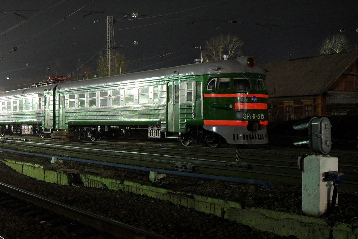 Спят усталые кругляшки.