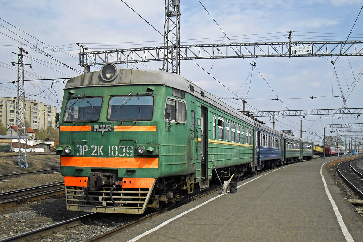 станция рузаевка фото. сапсан под тепловозной тягой. электричка чаща. электропоезд эт4а-001. электричка чаща.