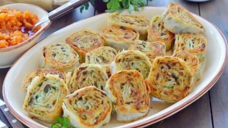 Рулет из лаваша с мясным фаршем