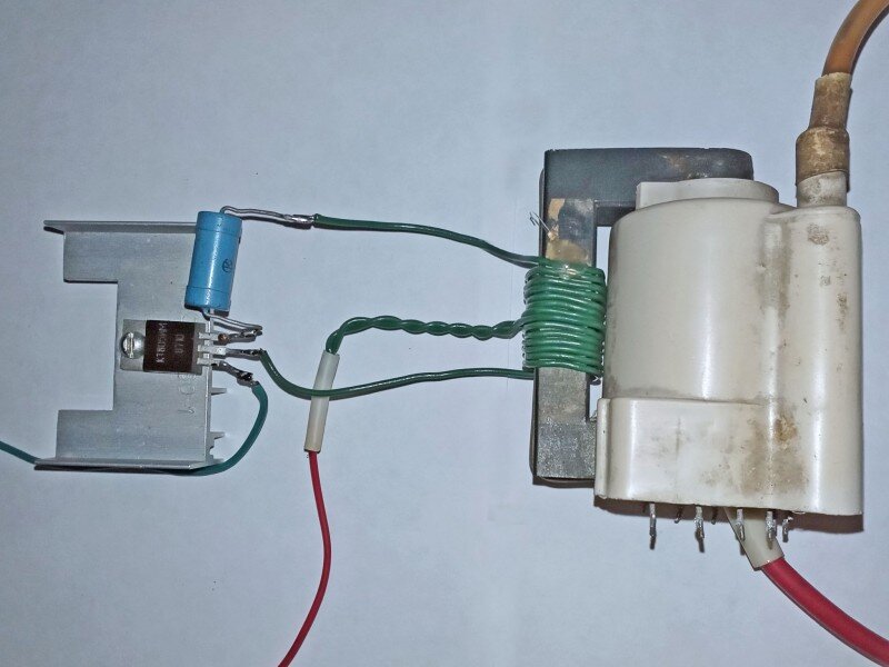 намотана обмотка на ТДКС и припаяна к транзистору