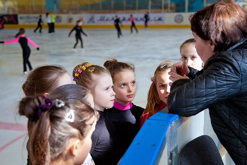 Тренировка по фигурному катанию