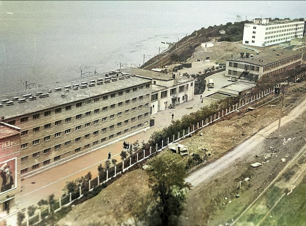 Владивостокское мореходное училище Минрыбхоза. Яндекс картинки. Свободный доступ.