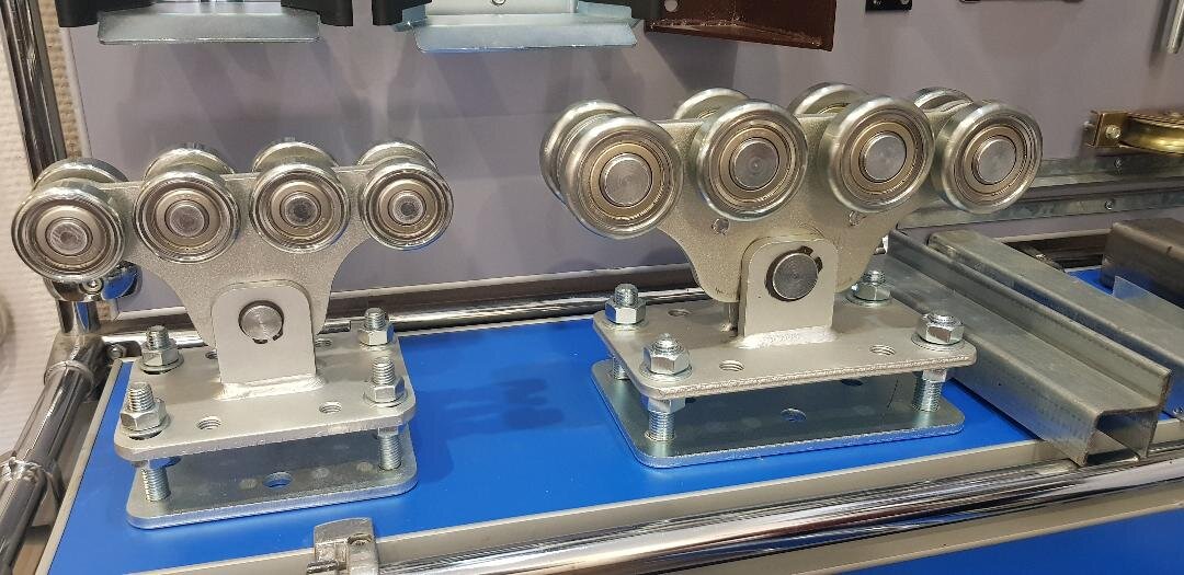 Слева тележка до 450 кг, справа до 700 кг