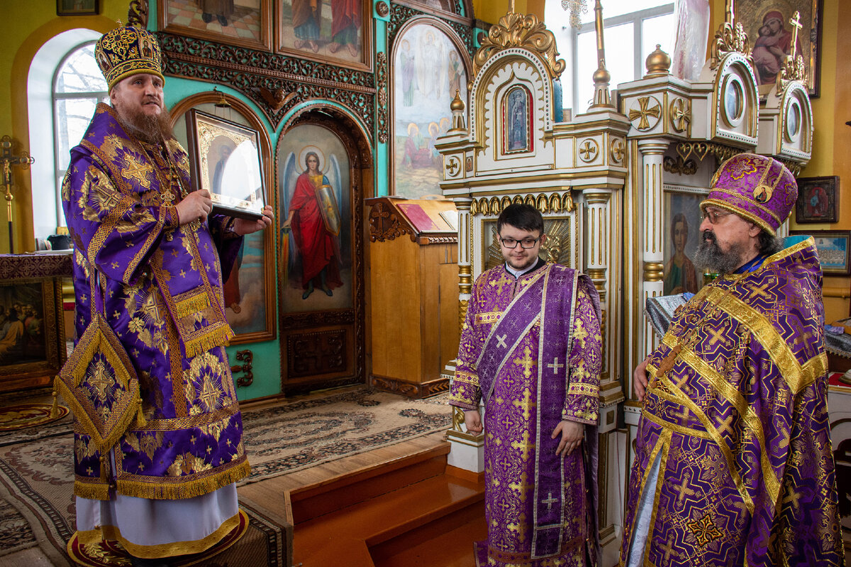 Архиерейское богослужение в Преображенском храме г. Горно-Алтайска |  Горноалтайская епархия | Дзен