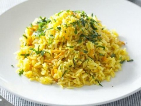 ИНГРЕДИЕНТЫ:РИС-1СТ;ЛУК-1ШТ;МОРКОВЬ-1ШТ;ВОДА-3СТ.Л;РАСТИТЕЛЬНОЕ МАСЛО;СОЛЬ,ПЕРЕЦ,СПЕЦИИ ПО ВКУСУ.