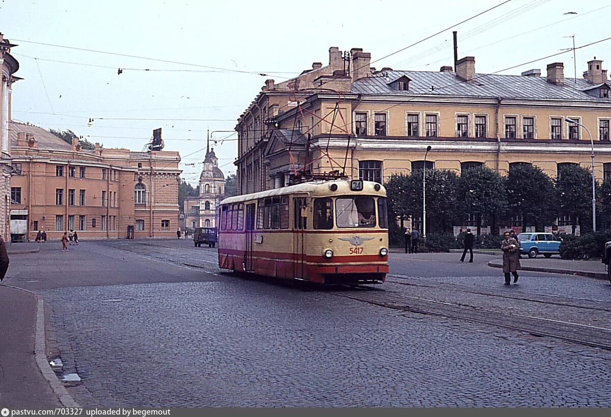 22 сентября  1982 г., г. Ленинград, Инженерная ул., маршрут № 34, фото: https://pastvu.com/p/703327