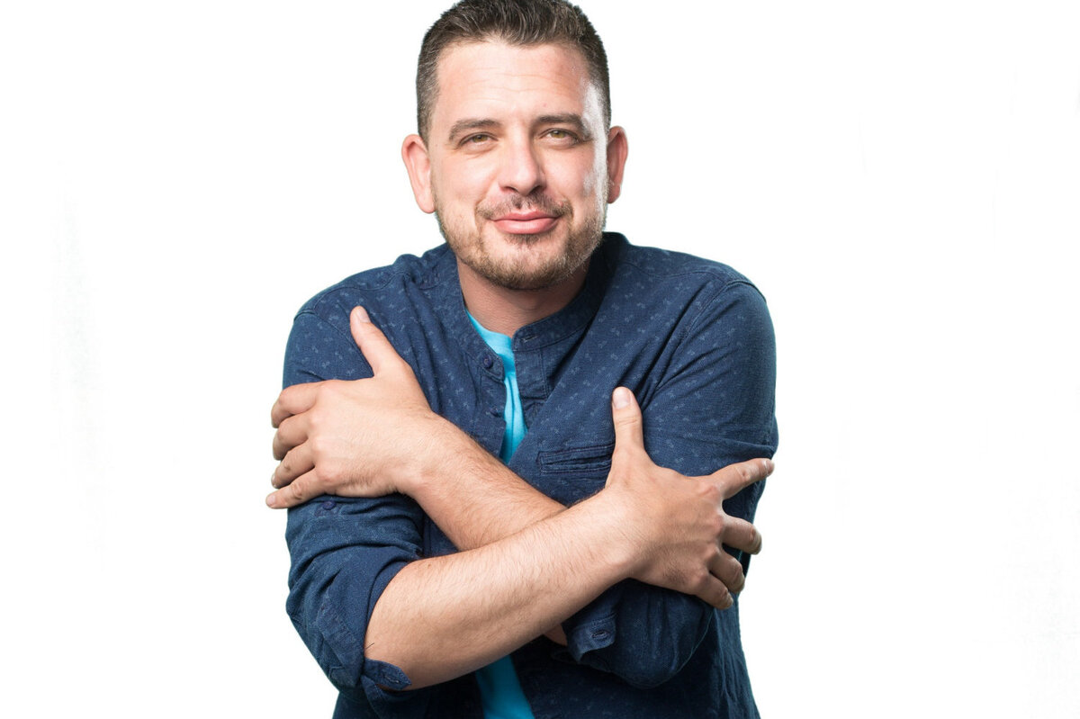     Как не заболеть в отпуске: врач рассказал, как правильно пользоваться кондиционером в жару