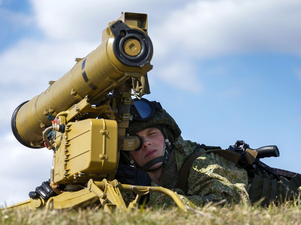    Контрольная проверка курсантов Учебного центра боевого применения ракетных войск и артиллерии Сухопутных войск Западного военного округа© Фото : Министерство обороны РФ