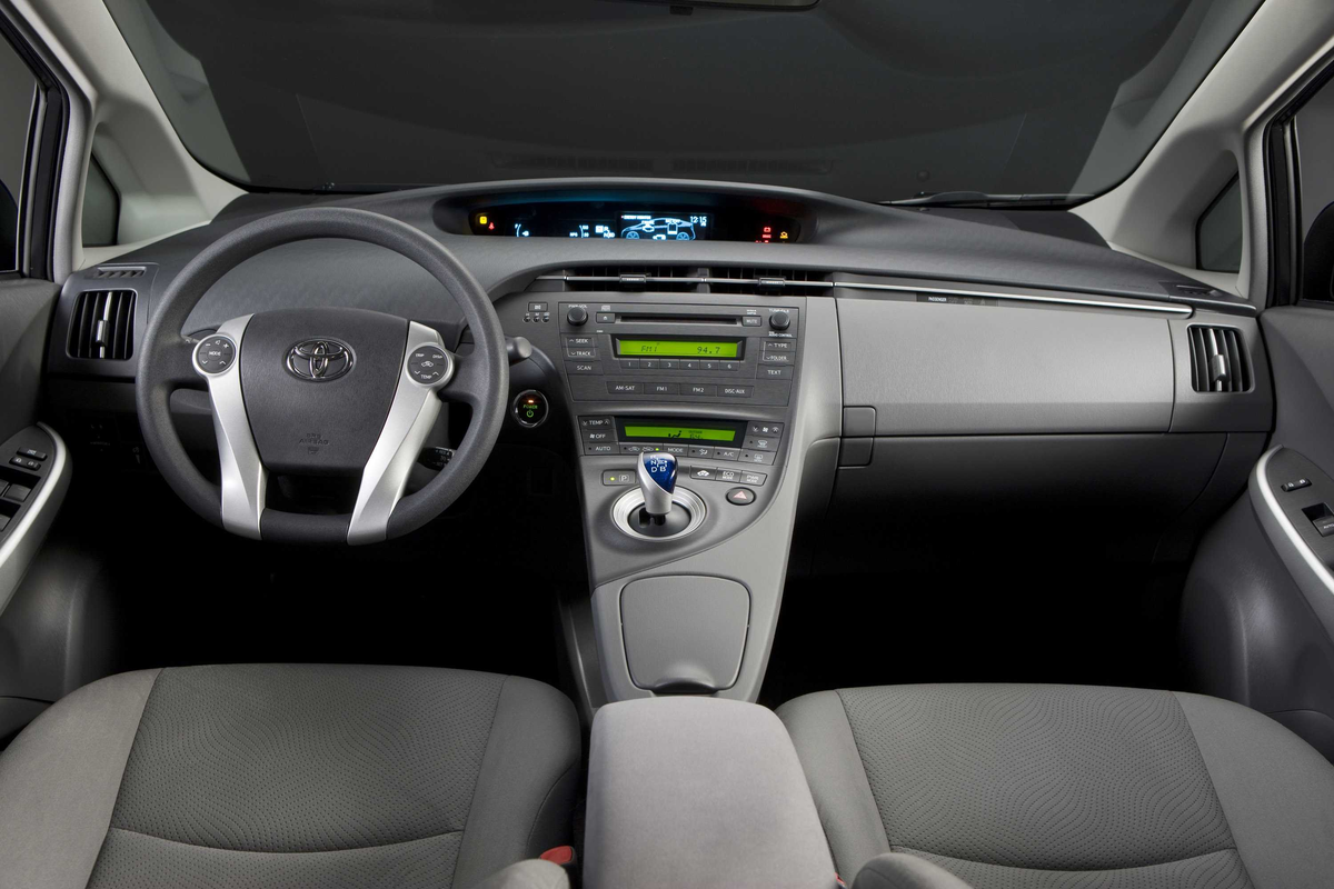 Toyota Prius Hybrid 2014