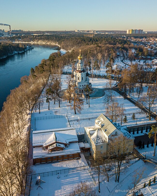 Церковь Троицы Живоначальной в Троице Лыково