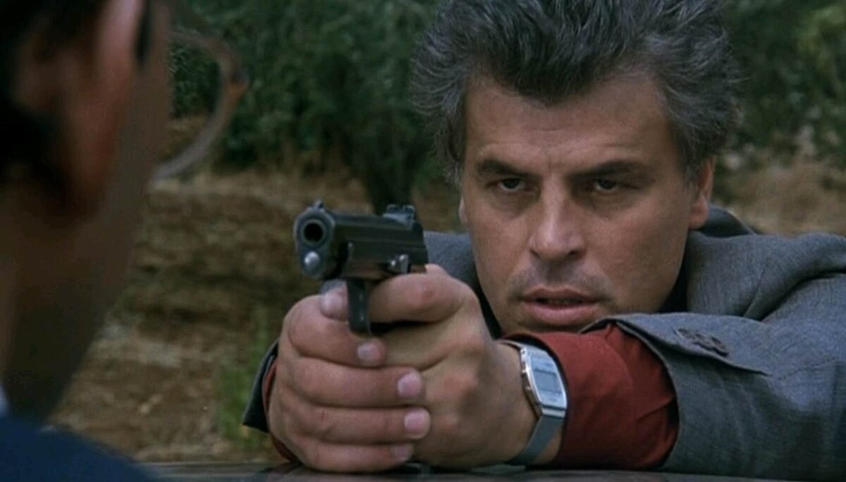 Кадр из фильма "Связь через пиццерию" (1985)