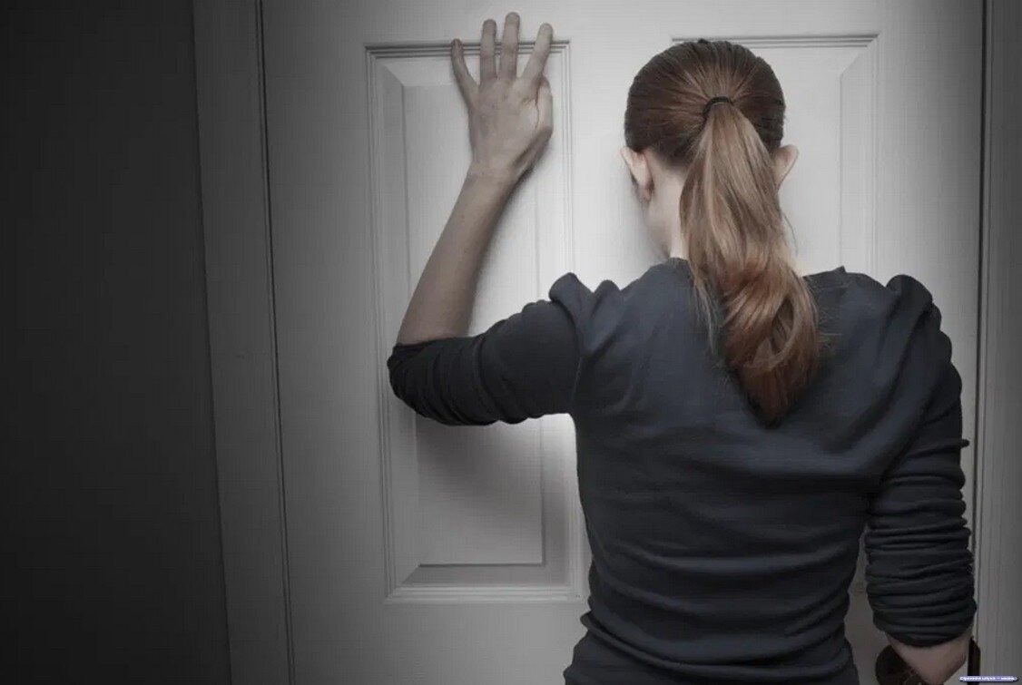 Надо сказать, баба она, оказалось, невыносимая.. 