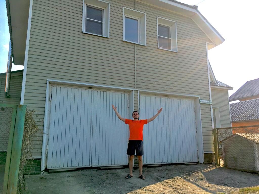 Не устанавливали водосточную систему на доме. Рассказываю как обходимся ...