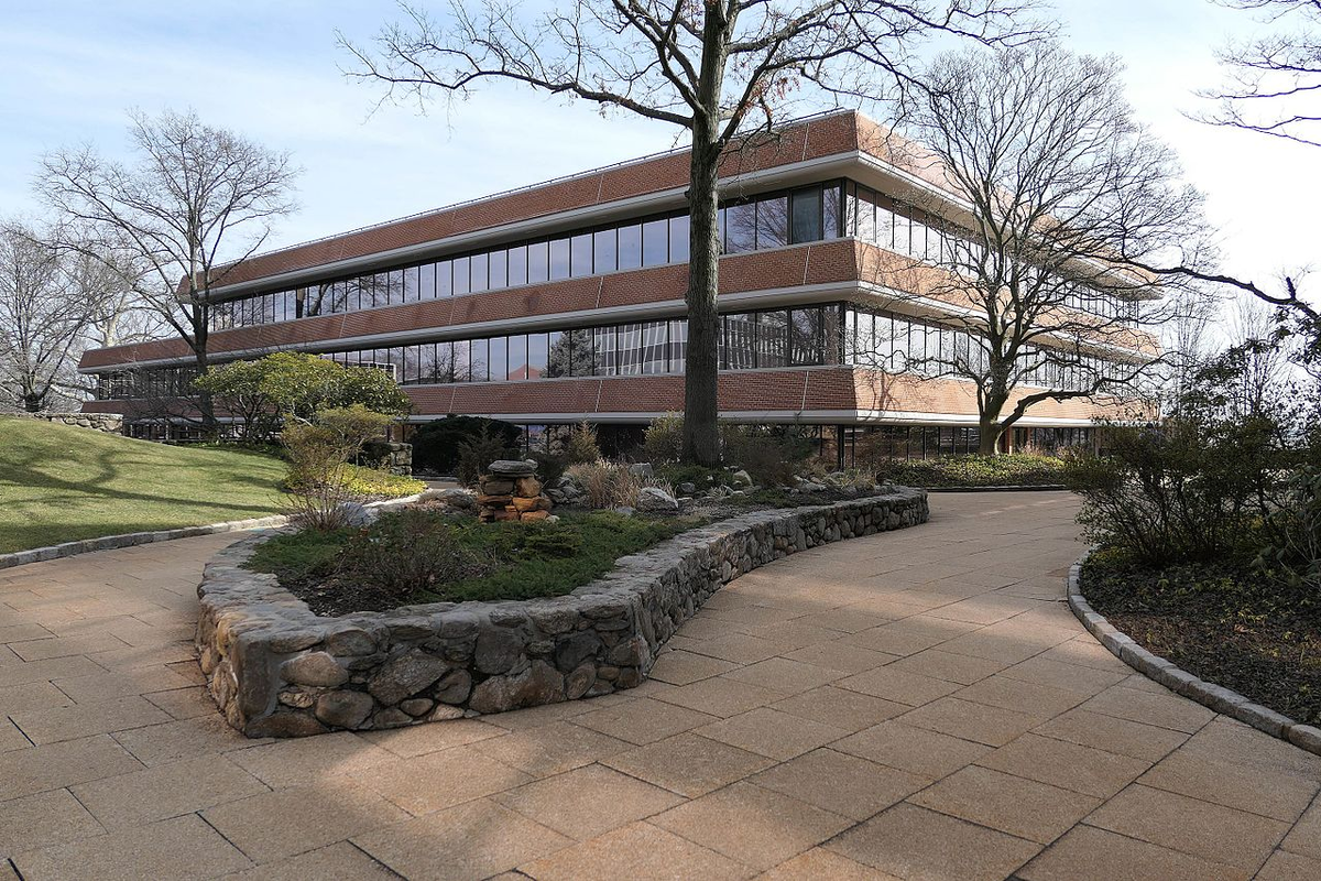 Штаб квартира IB в Гринвиче