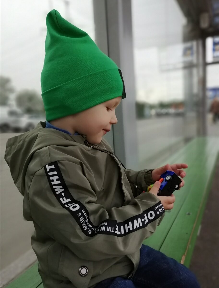 Одна из любимых игрушек когда-то, без нее не выходил из дома.