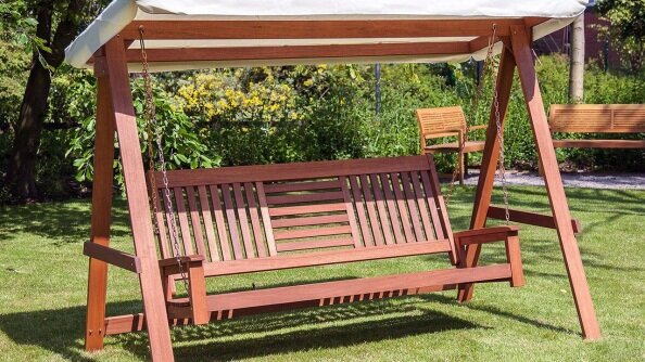 Тенты для садовых качелей