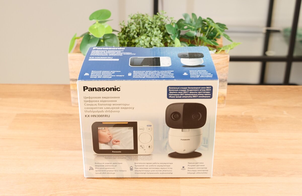 Цифровая видеоняня Panasonic KX-HN3001RUW. Листайте вправо: расскажу об основных преимуществах этой видеоняни--->>>>>