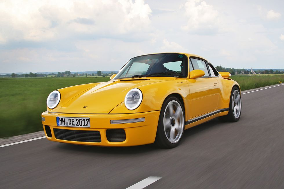 Машина c 25. Желтый Порше Элис. Порше 911 2025. Ruf CTR Yellowbird 1987. Сумерки Порше желтый.