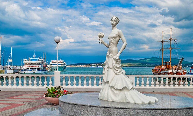 Памятник невесте