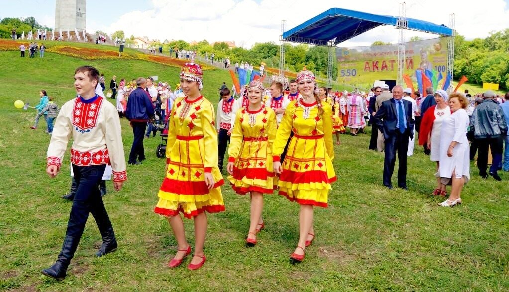 12 народов. Праздник Акатуй. Праздник Акатуй рисунки. 24 Июня праздник в Чувашии картинки. Акатуй Чувашский праздник рисунки.