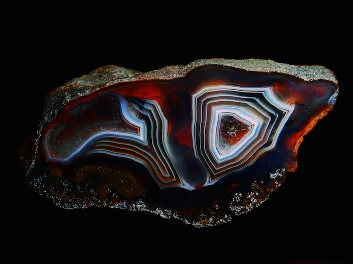 Источник: https://vev.ru/wp-content/uploads/2015/04/agate6michalz.jpg