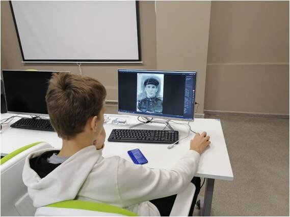 «Волонтеры Лицея» помогают восстанавливать испорченные фотоснимки