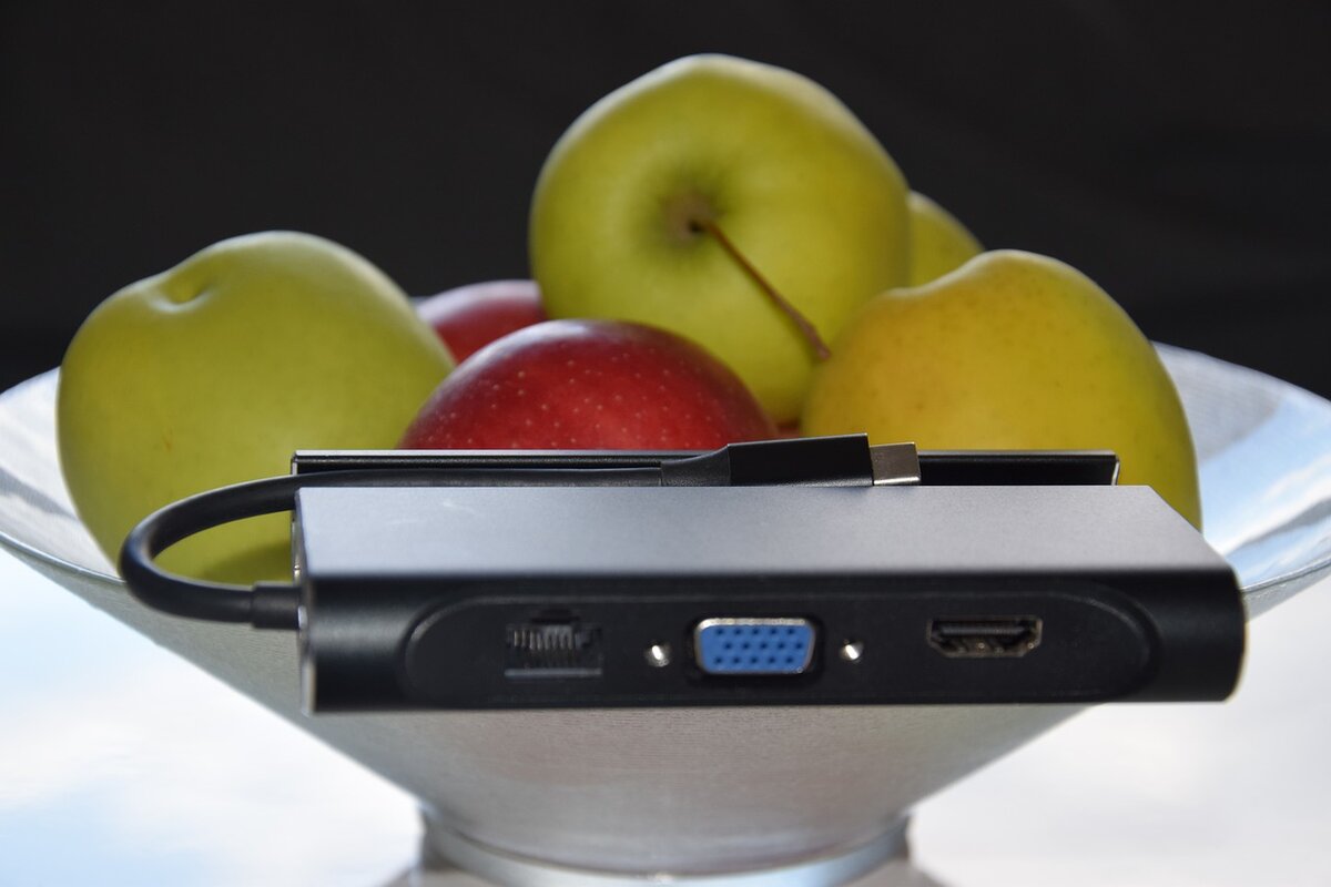 HDMI, VGA