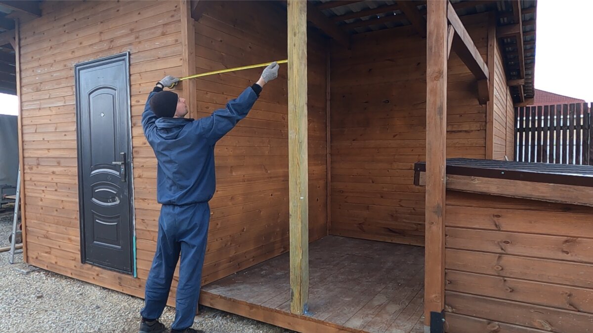 Ширина проема составляет 92 см. Специально оставлял побольше, чтобы было удобно 