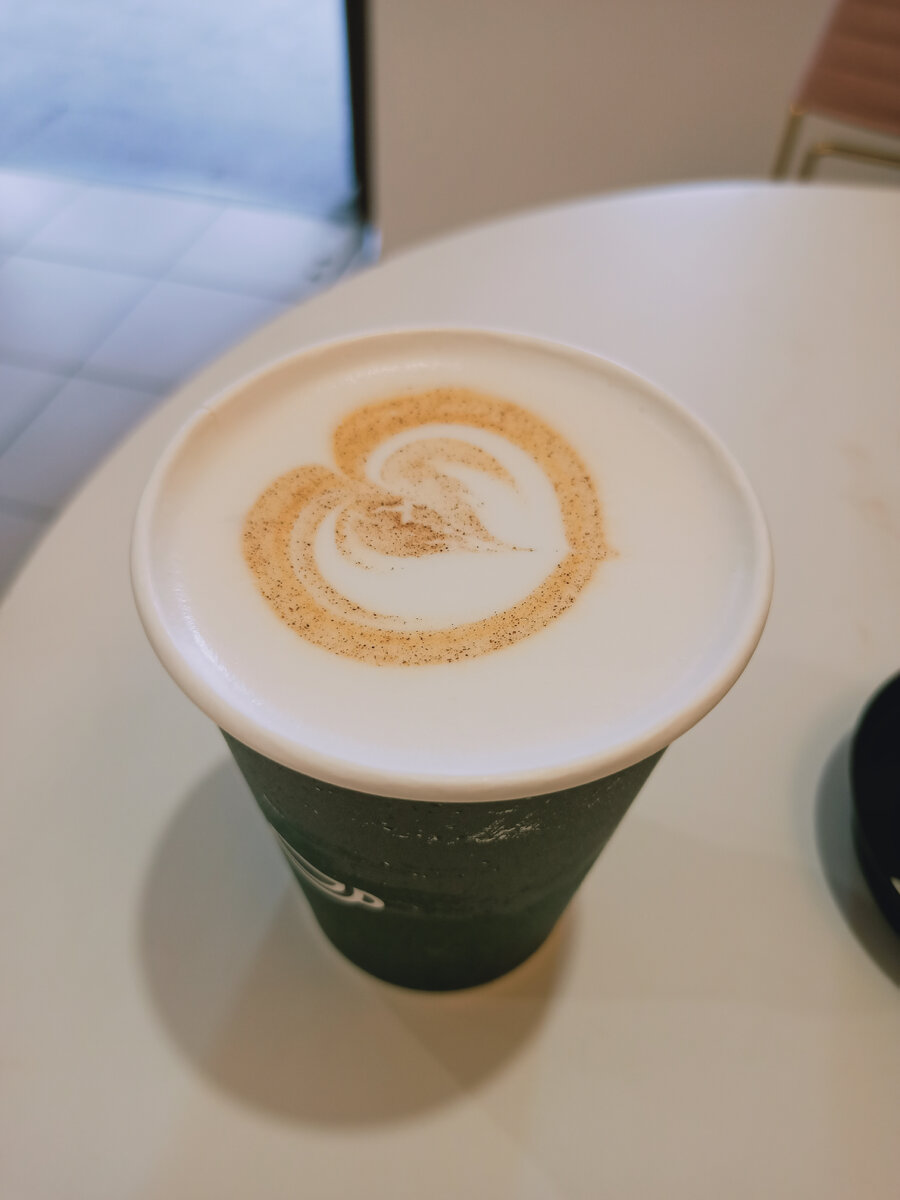 Утренний глоток капучино или пока идёт дождь. Фото из личного архива