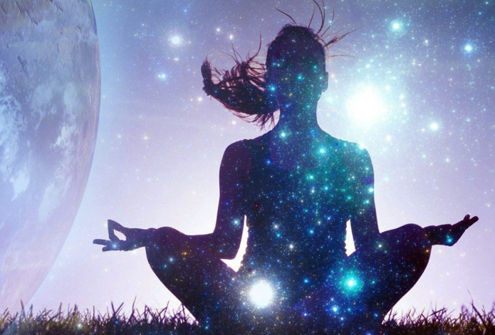  Пусть всё это даже не так, но после таких медитаций в памяти остаётся мой удивительный образ, воспоминания о котором настраивают на хорошие мысли о себе.