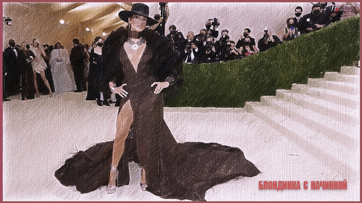 Дженнифер Лопес, фото взято отсюда - https://www.vogue.ru/gallery/met-gala-2021-vse-obrazy-zvezd-s-krasnoj-dorozhki