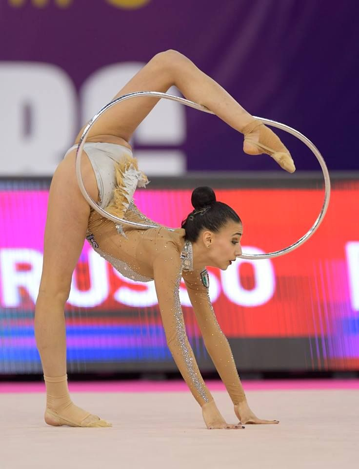 Алессия луна. Алессия маурелли горячие. Алессия маурелли. Алессия маурелли гимнастика. Алессия медина никси.