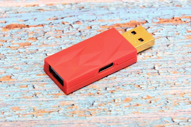 ADUM4160BRWZ-RL, USB- изолятор, изолятор универсальной последовательной шины [SO-16W]