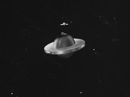 Кадр из фильма План 9 из открытого космоса (1959).