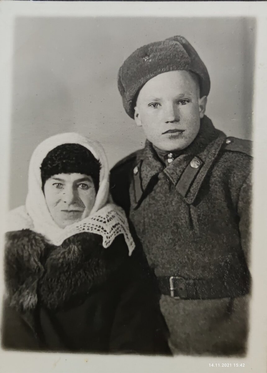 Анатолий Иванович и его мама