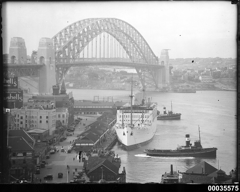 Sydney 1980                                                                                                 (https://picryl.com/ru/topics/strathaird)