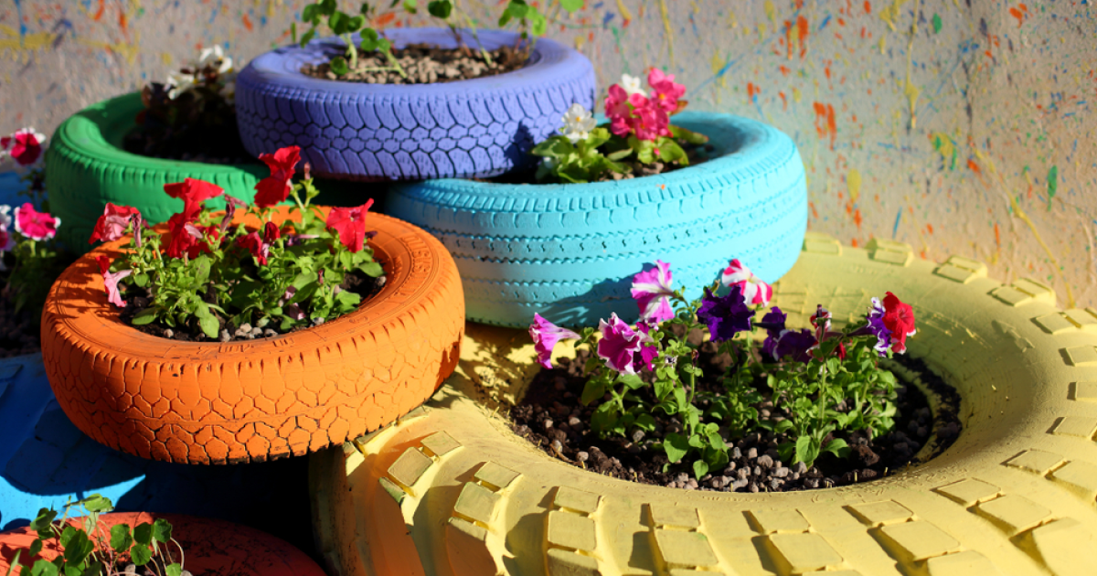 Автор: Оксана Мосеева,  узнала, что делать со старыми шинами