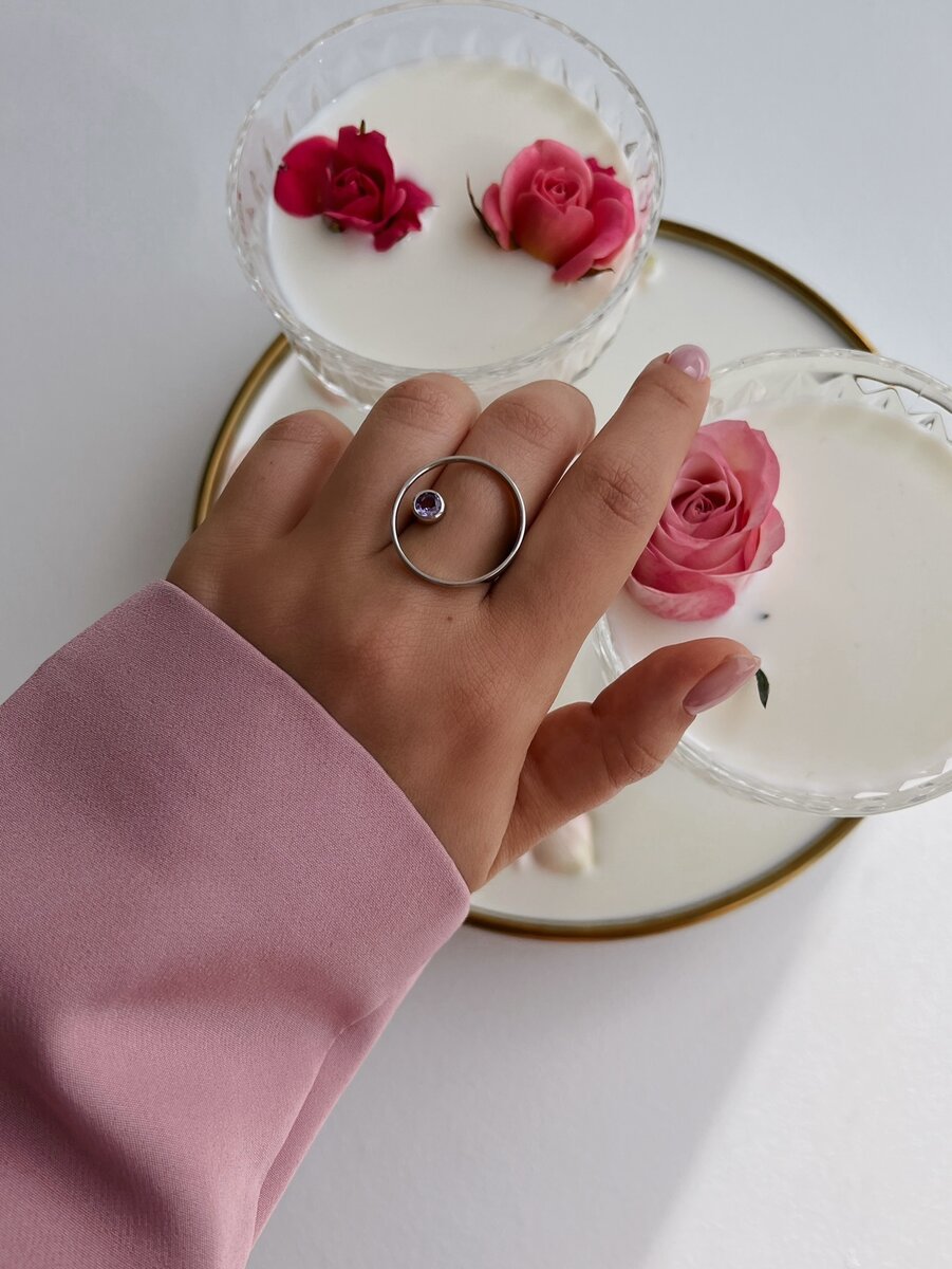 Серебряное кольцо круг с аметистом