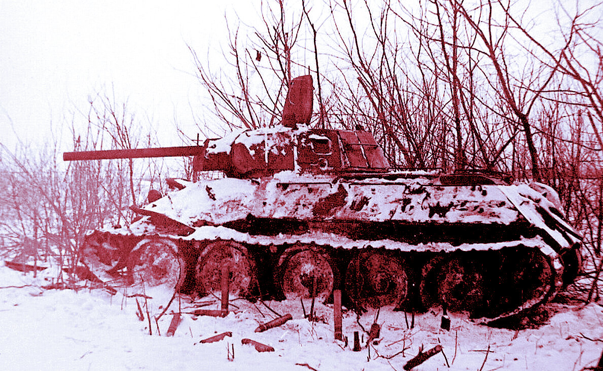 Советский средний танк Т-34.